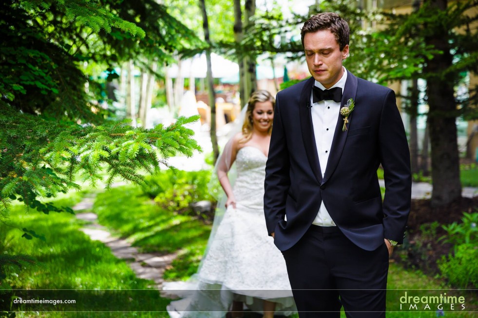 Bride and groom see each other for the first time at the Sonnenalp