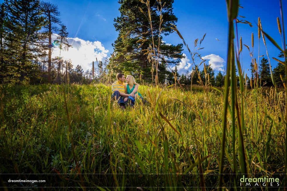 Couple kissing in RMNP, Estes Park